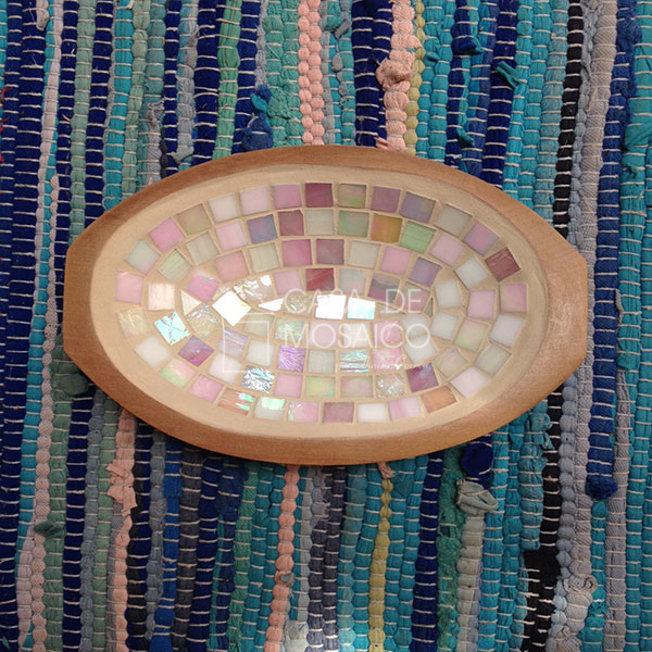 Gamela pequena com mosaico de vidro rosa